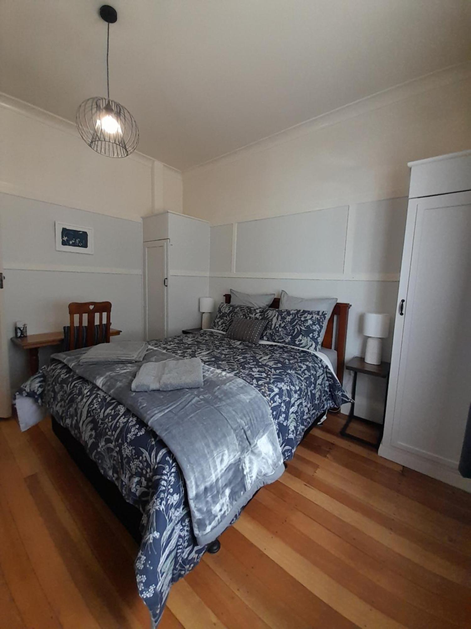 Character 1-Bedroom Unit Мастертон Экстерьер фото