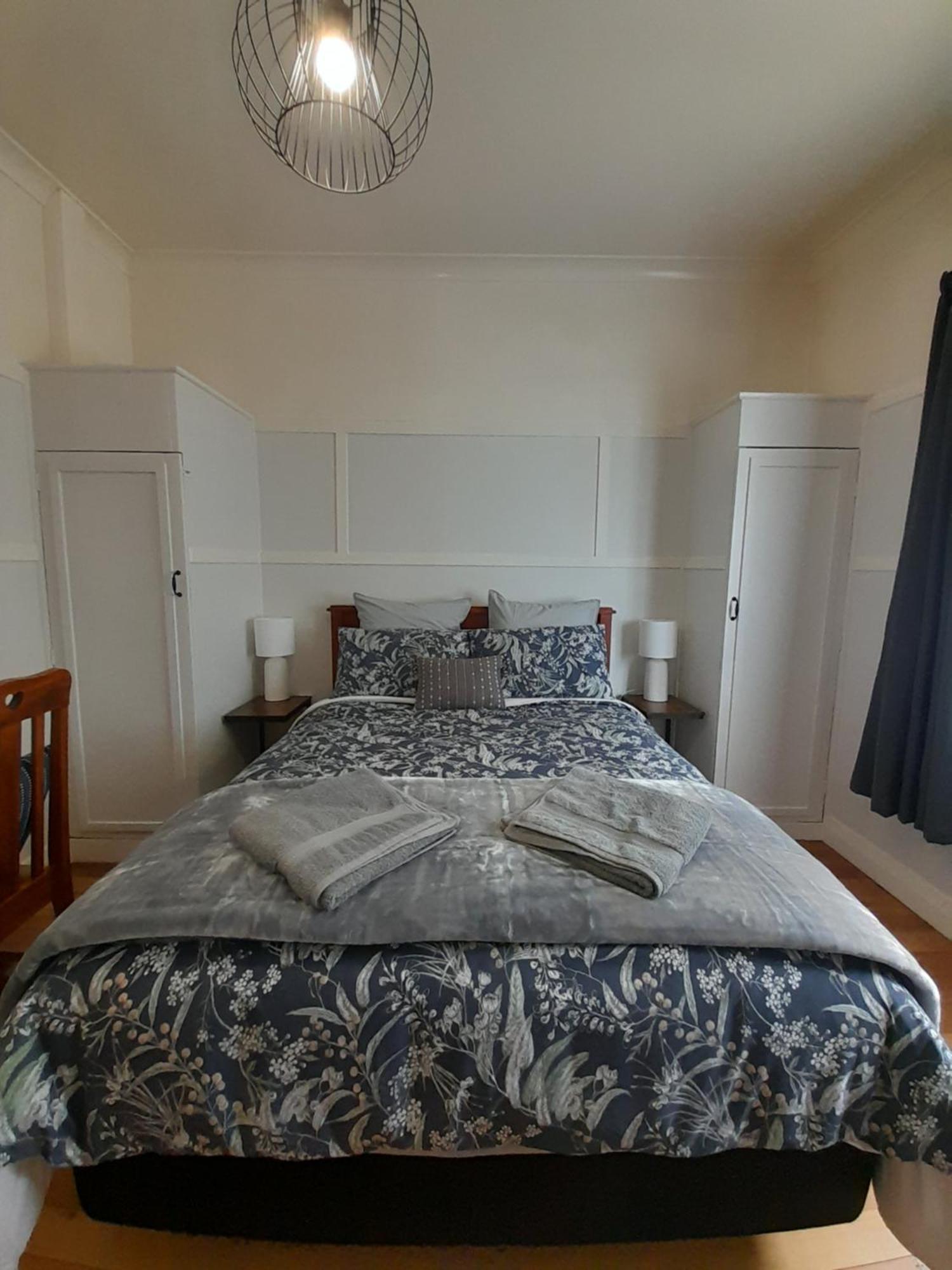 Character 1-Bedroom Unit Мастертон Экстерьер фото